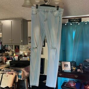 Never worn. No name brand. XL